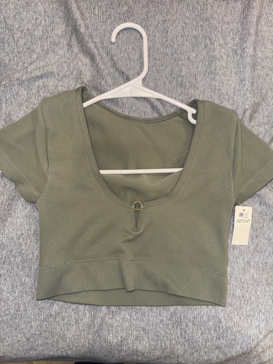 aerie Tops - BRAND NEW aerie Olive Green Cropped Ribbed Scoop Top with Gold Accent